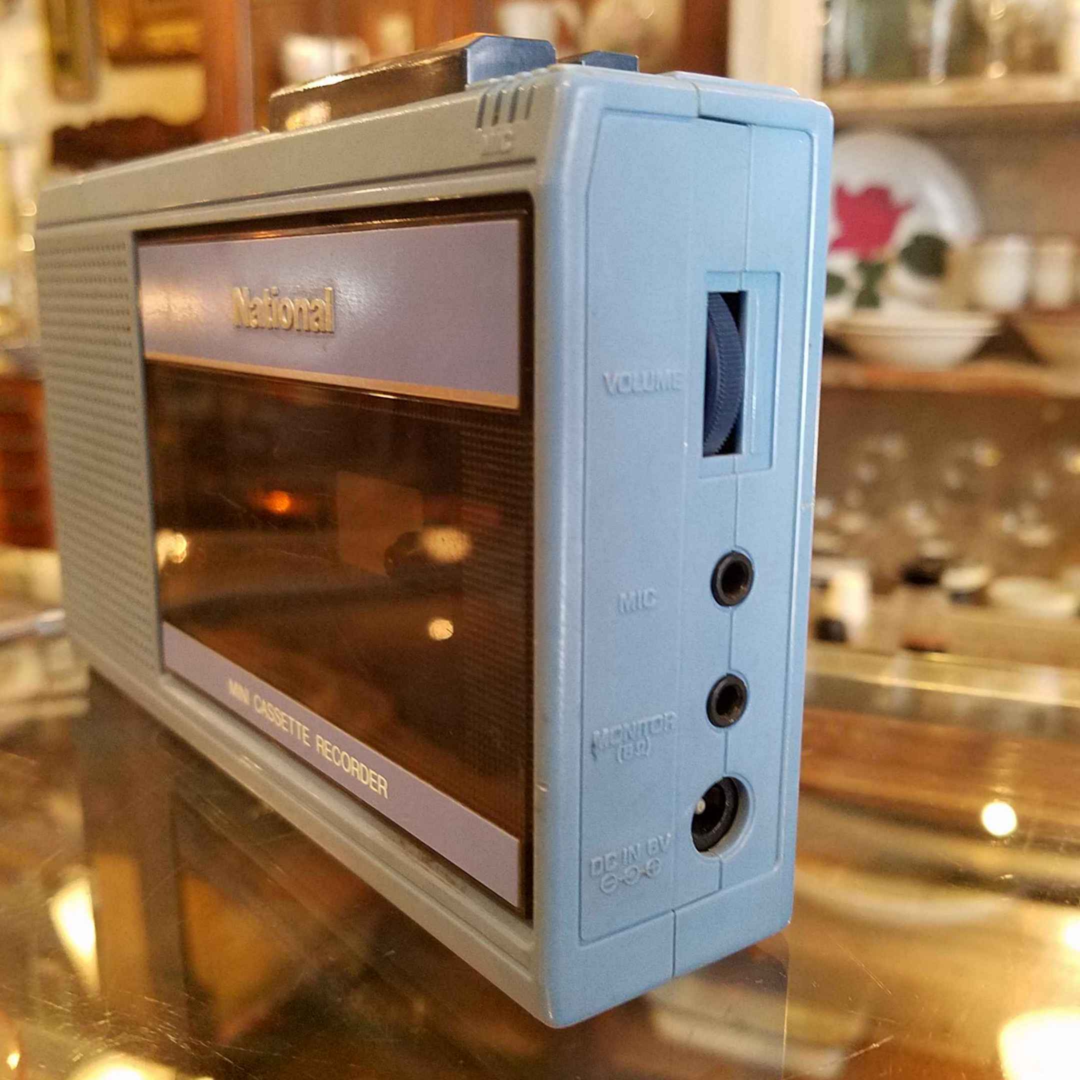 昭和レトロな携帯カセットテープレコーダー・ナショナルRQ-339 - [Sold