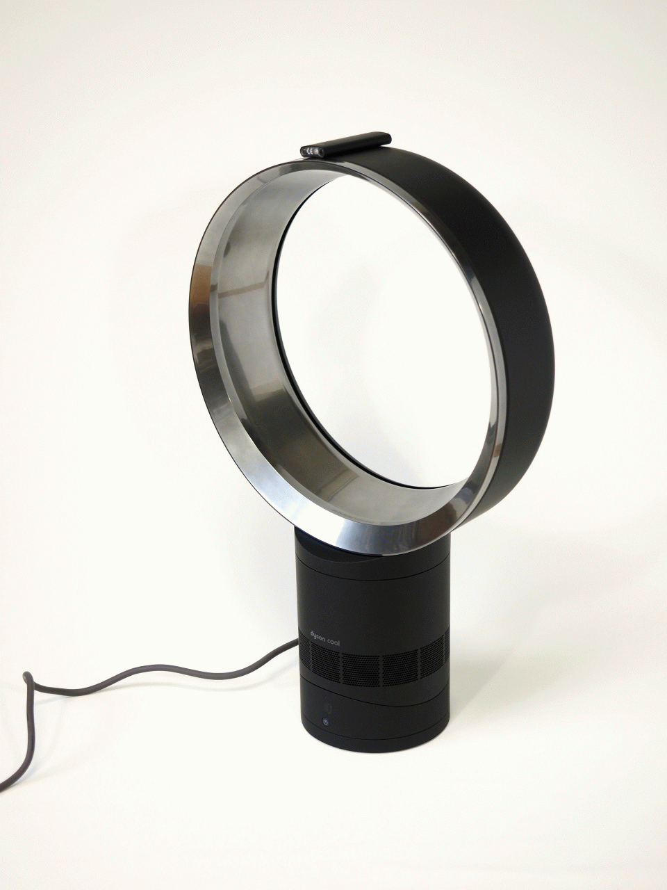 gadget.maniera: dyson cool AM06 テーブルファン のレビュー